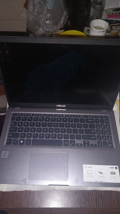 Laptop Asus i7 gen 10 impecabil și Xbox one X