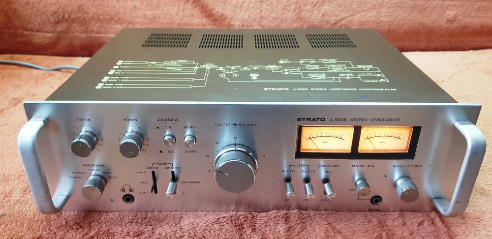 Strato A-9009 amplificator cu wumwtre pe ace 2X80W