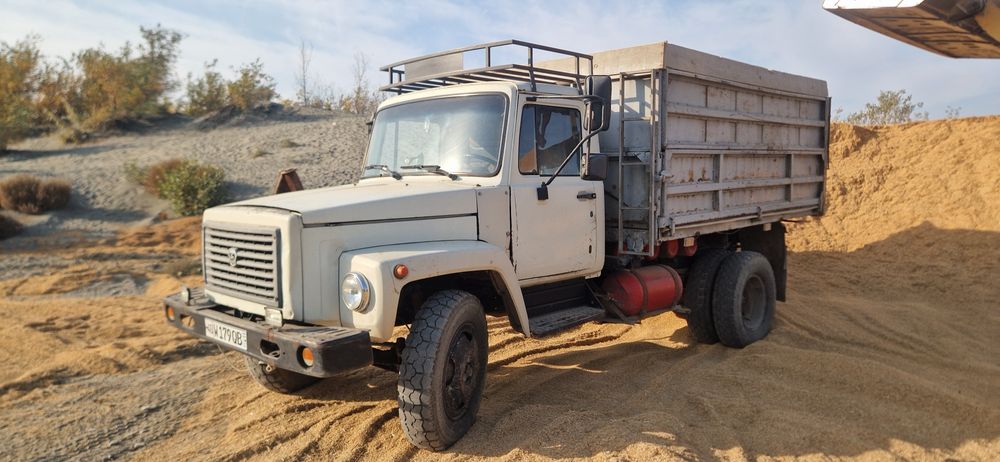 Gaz 3307 sotiladi