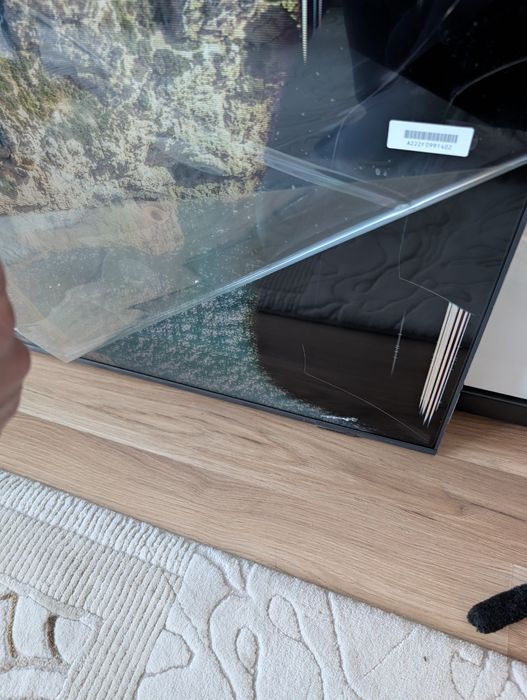 Televizor Samsung 4k ecran spart