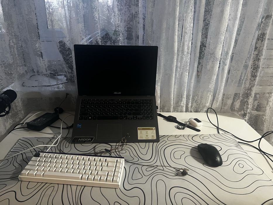 Продаеться Ноутбук asus