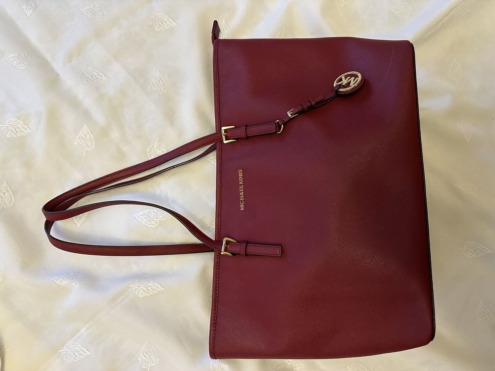 Geanta Michael Kors, grena sau magenta