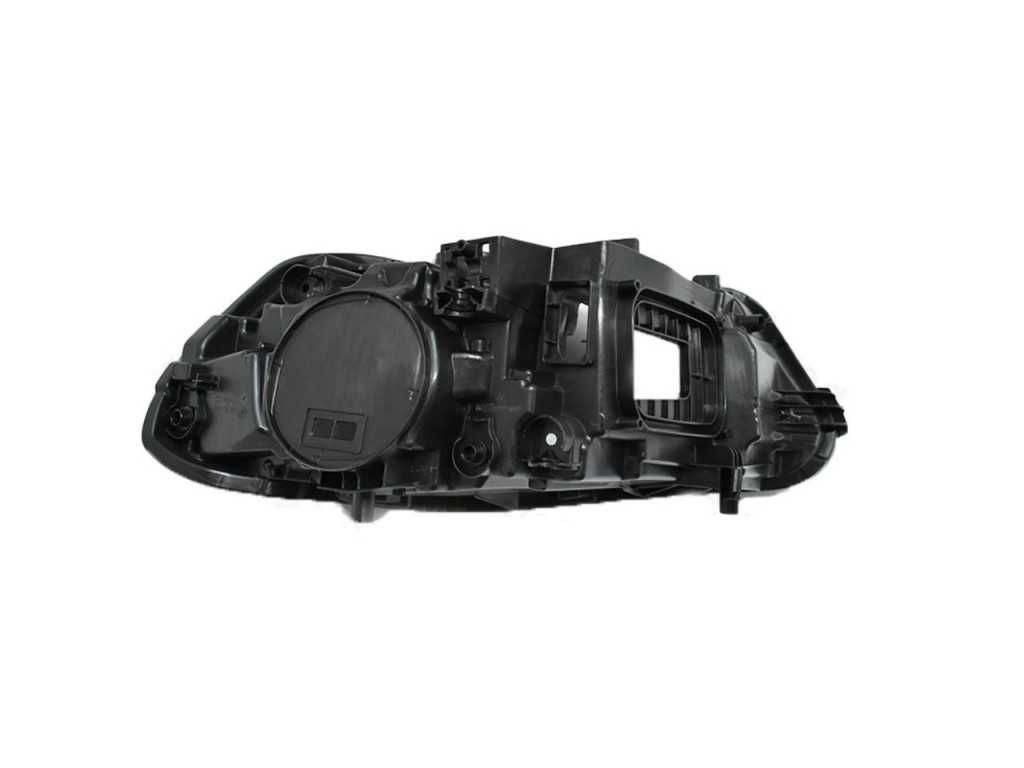 Корпус за фар на Mercedes CLA W118