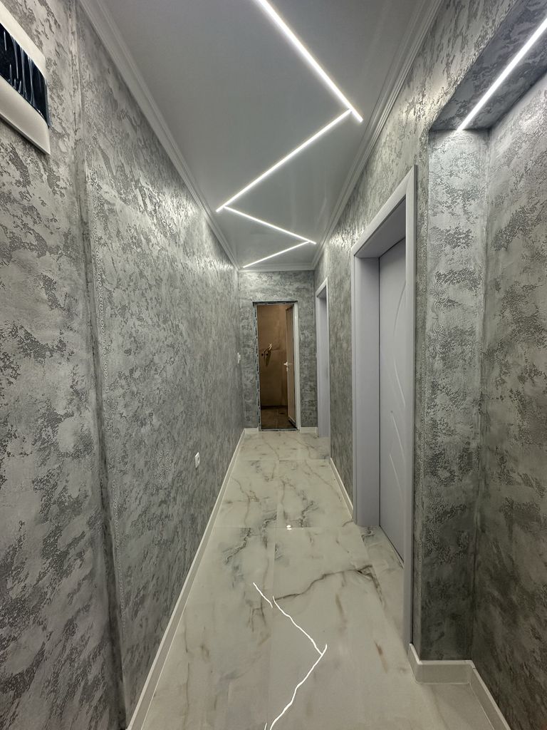 Продава се Двустаен апартамент в Разград, Варош - 68 кв.м за 1268 €/кв.м - Снимка #2