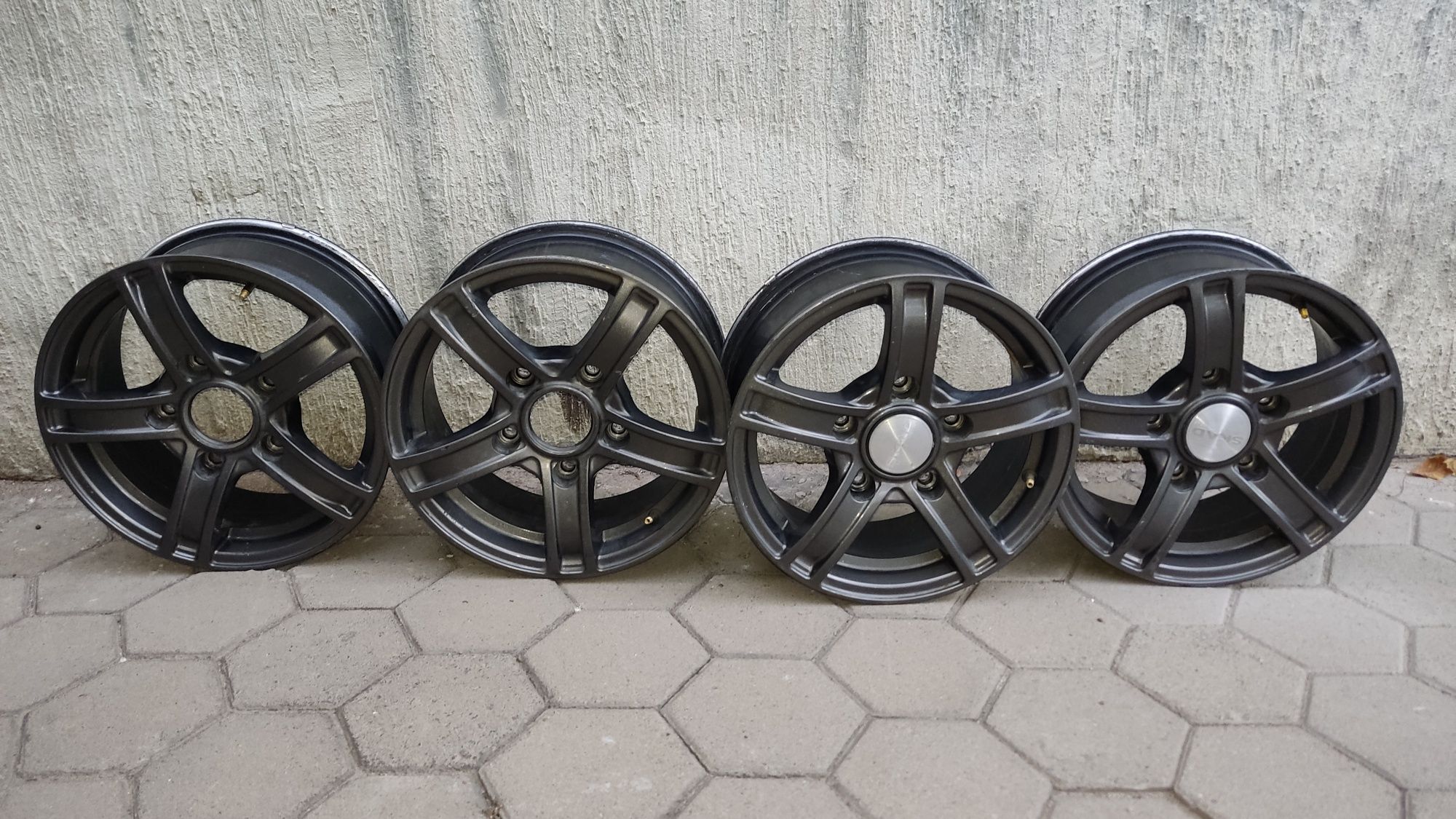 Диски от Нивы r15
