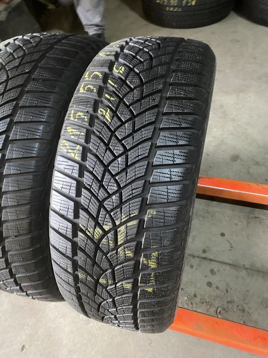 Anvelope iarna 215/55/16 Goodyear Ultra Grip Performance 215 55 16 R16