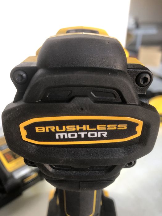 Dewalt винтоверт