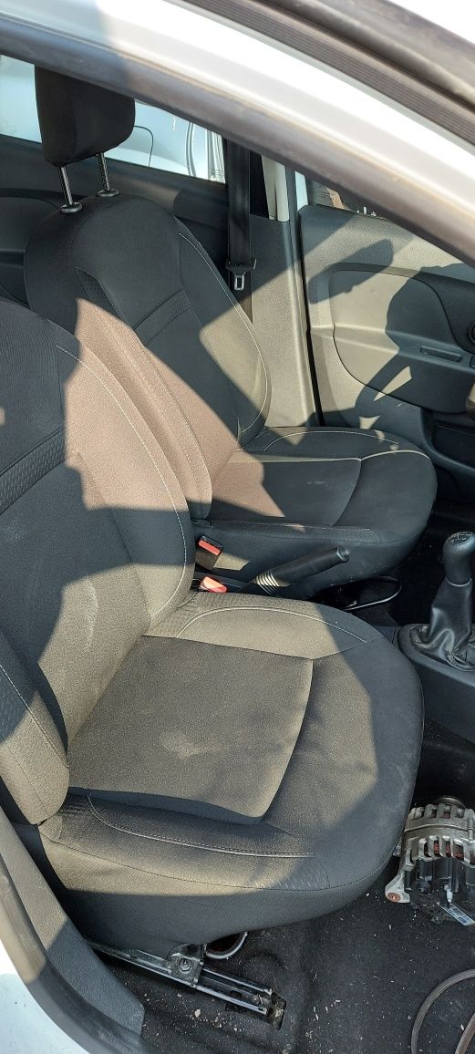Scaun Logan Sandero Sofer si pasager 2019 set cu airbag .