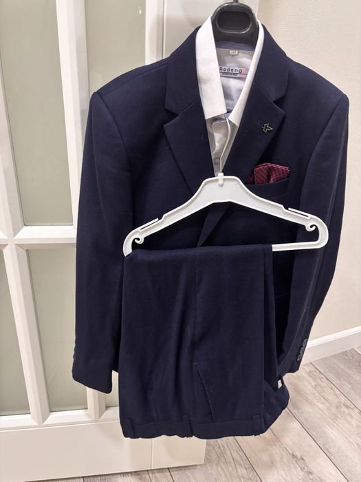 Костюм классический на мальчика