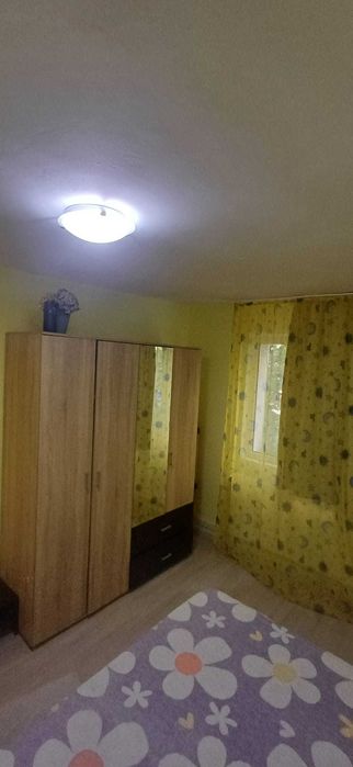 Inchiriez apartament