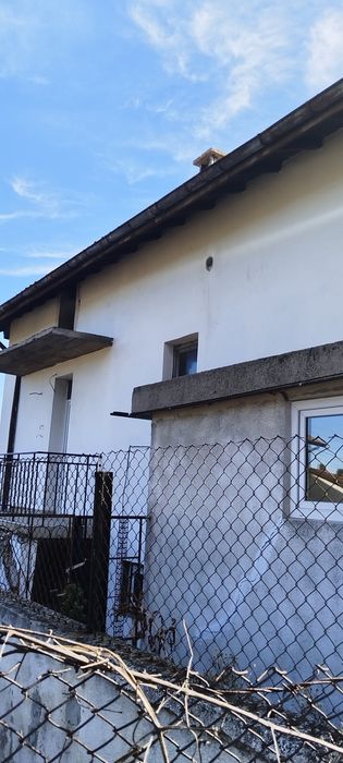 Масивна Къща кв.Клепало до болницата.