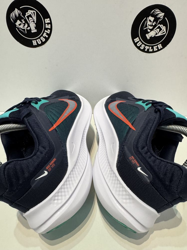 Маратонки NIKE QUEST 5.Номер 37.5