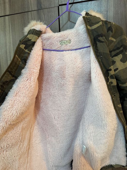 Продавам зимно яке за момиче