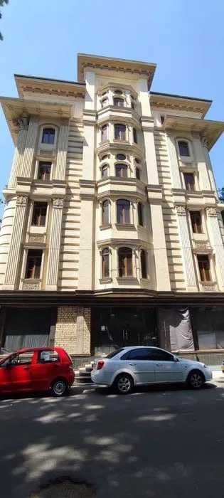 Продаётся Здание Под офис в Центре города в Мирабаде ор-р Цум Br12