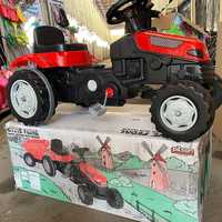 Трактор игрушка детская с педальный