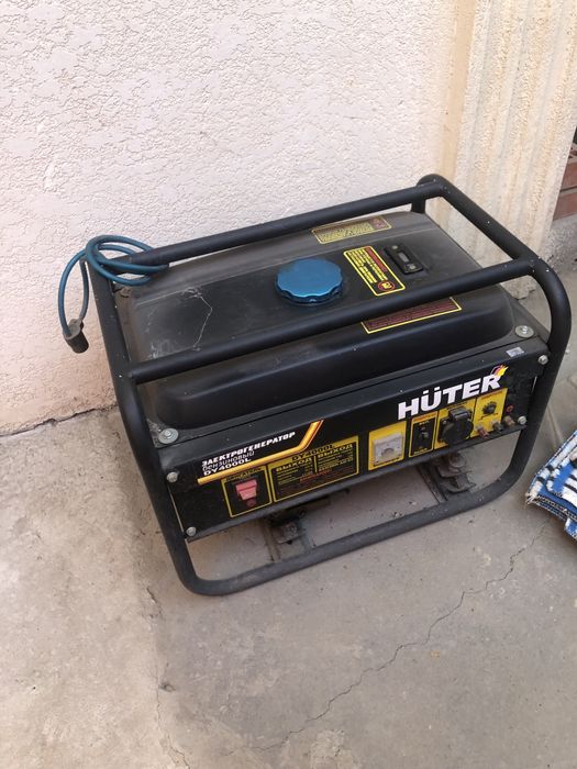 Генератор Huter.