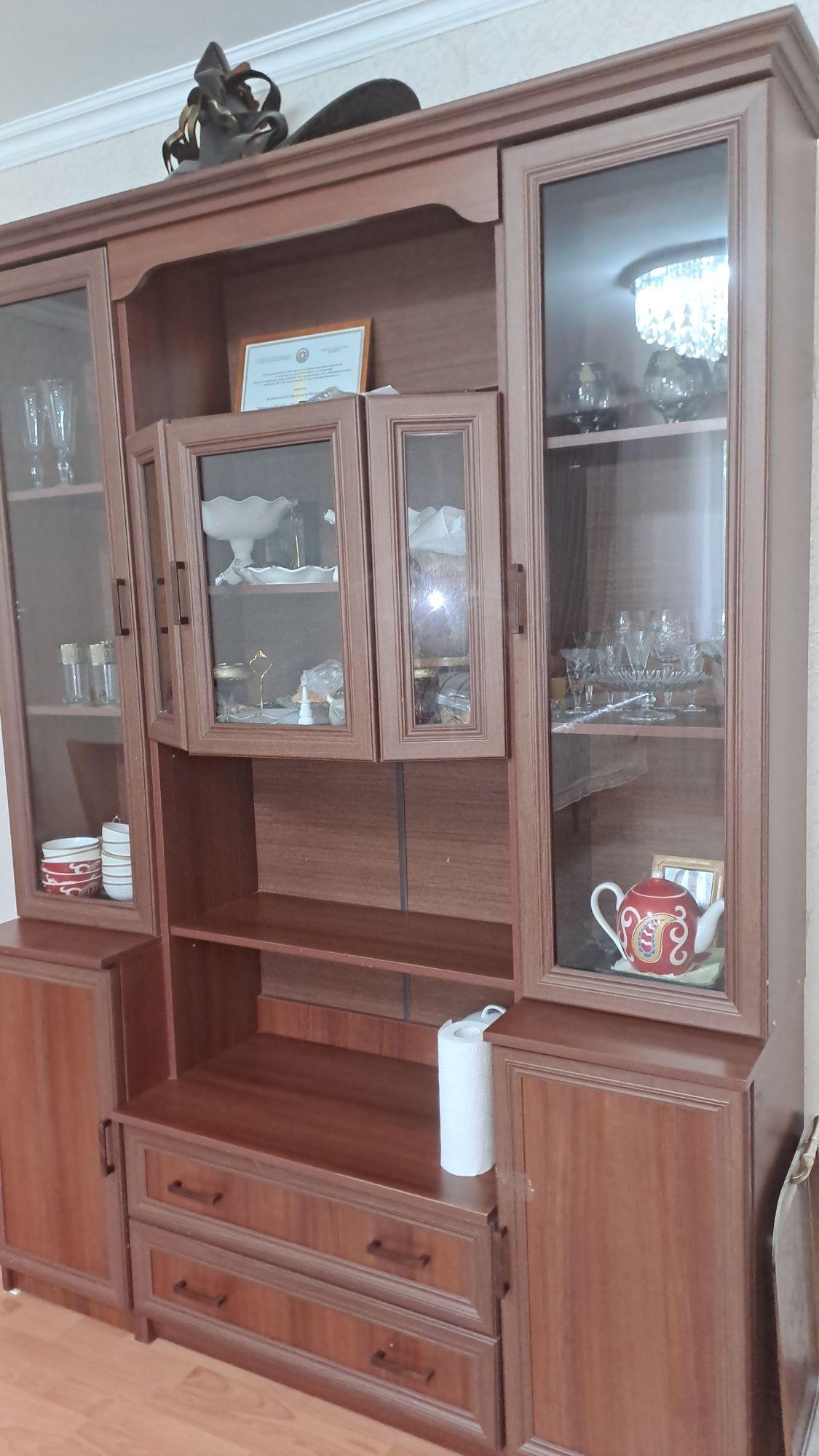 Стенка в гостиную