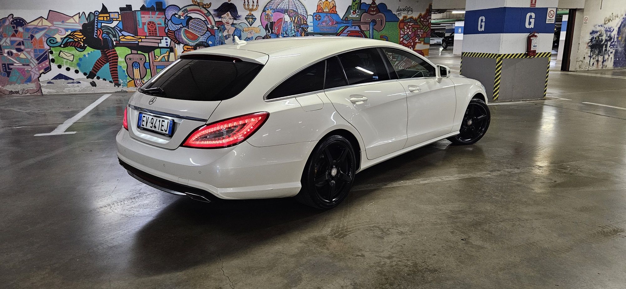 Vand Mercedes CLS 250, diesel, an 2015, Packet AMG, 4 MATIC ,Alb Perla