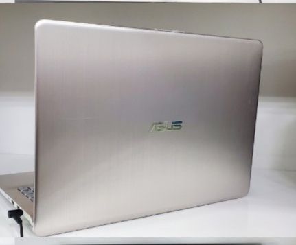 ASUS Vivobook 8/256