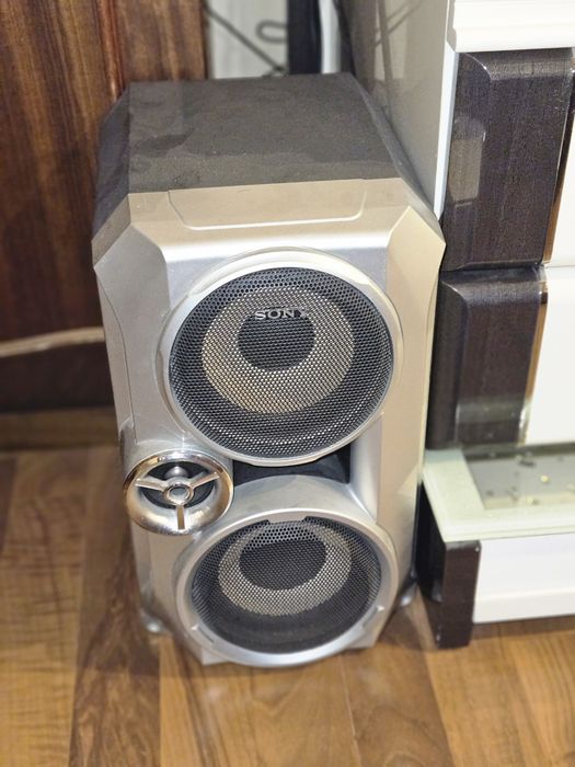 Продам музыкальный центр Sony