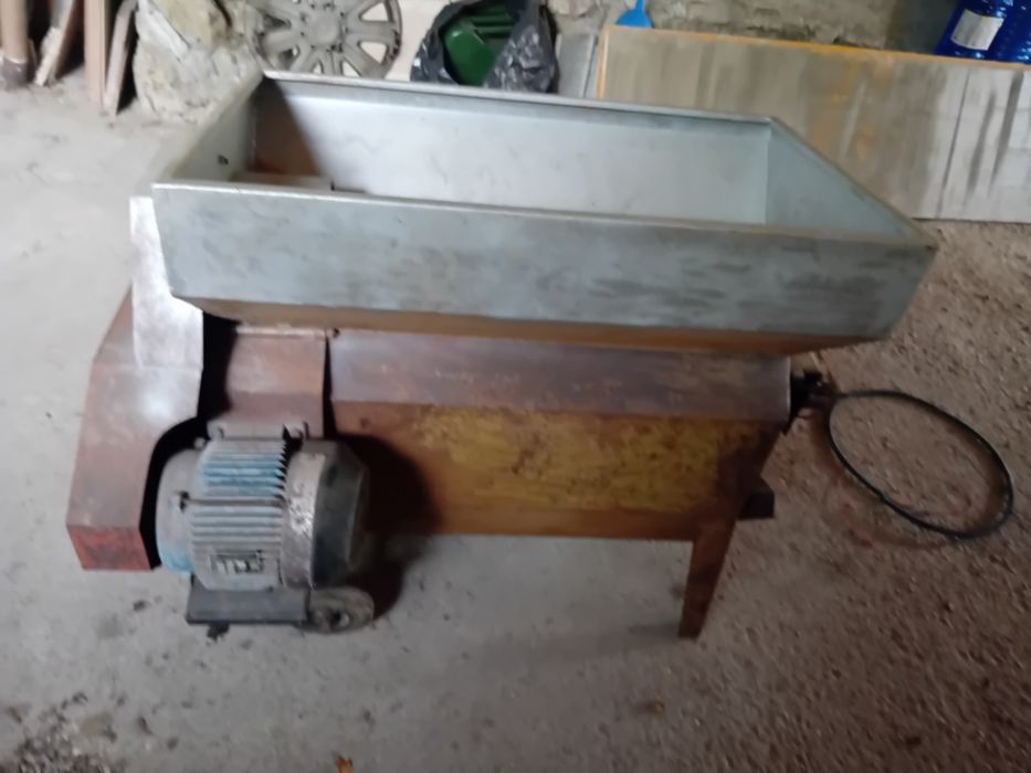 De vînzare storcător ,separator de struguri