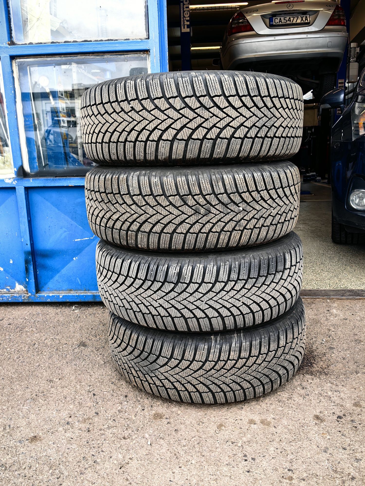 205/55 /16 зимни  Bridgestone Blizzak LM005