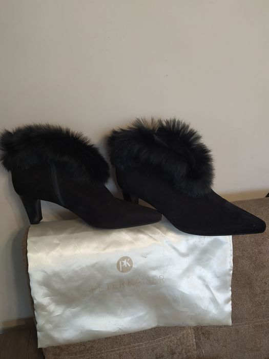 Продам новые ботильоны Peter Kaiser  с опушкой черные замшевые