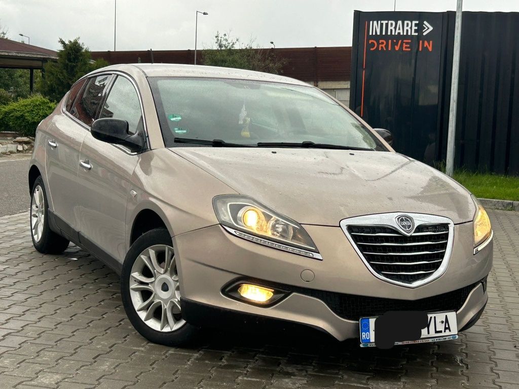 Lancia Delta 1.6 diesel Automat 2013