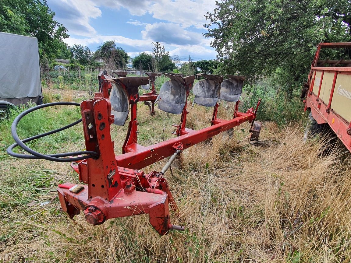 Pluguri krone și Voly mat 3 4 cormene