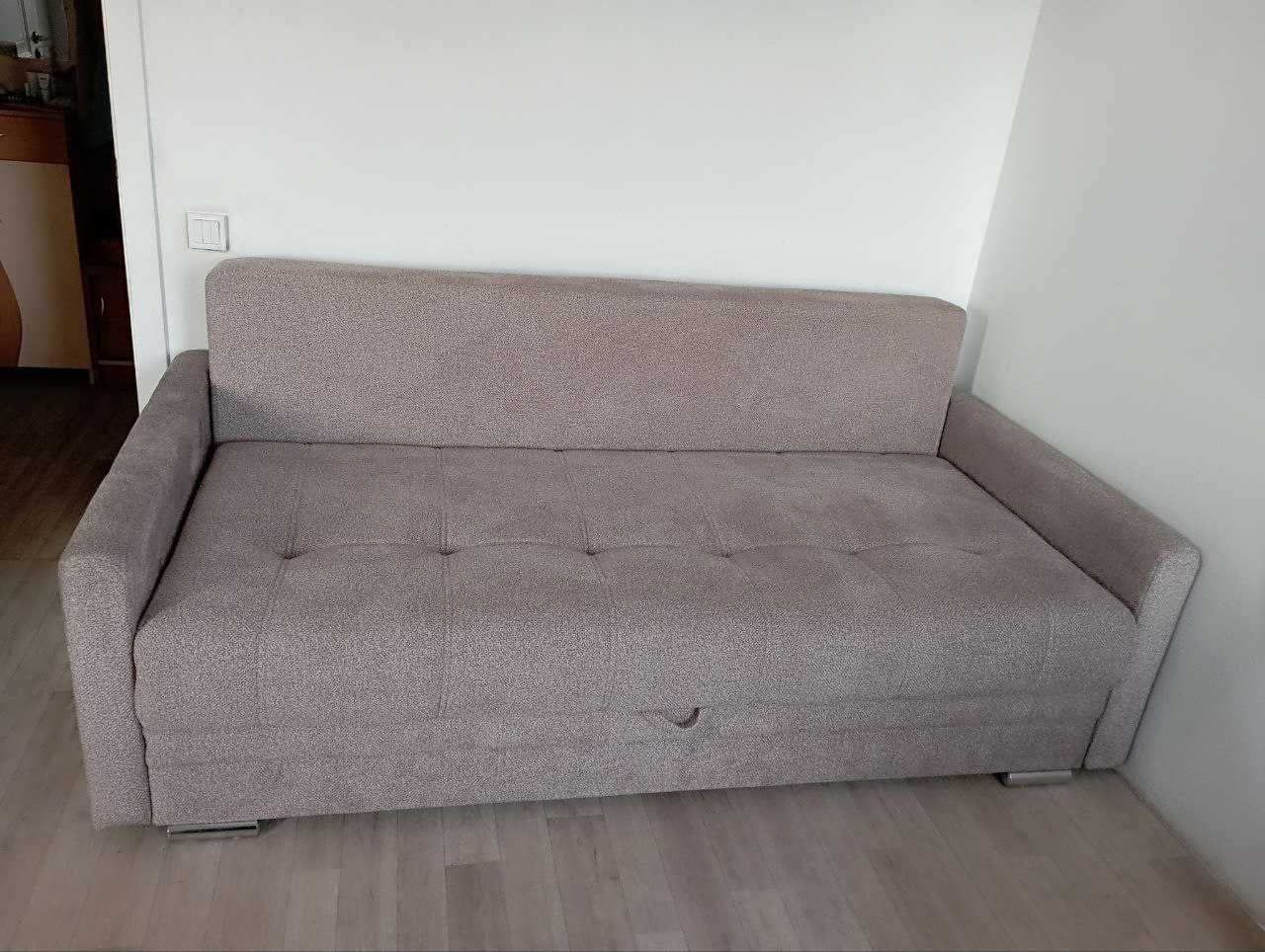 Продам диван новый.
