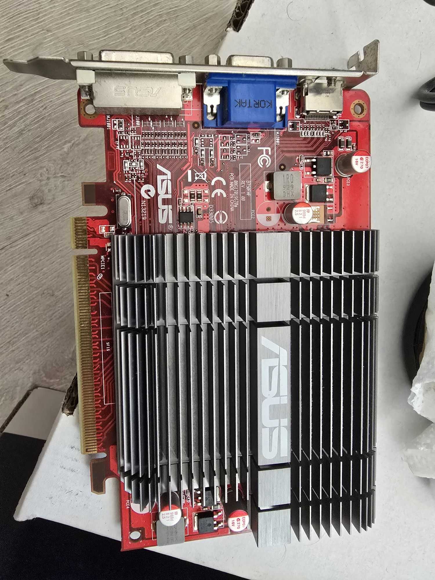 Компютър части CPU Intel i7 860 MB Asus P7P55D EVO RAM 4GB Radeon 4350