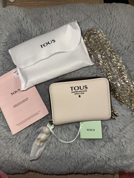 TOUS портфейл с дълга верига