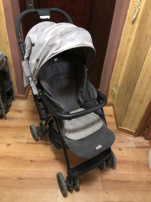 Коляска детская Joie