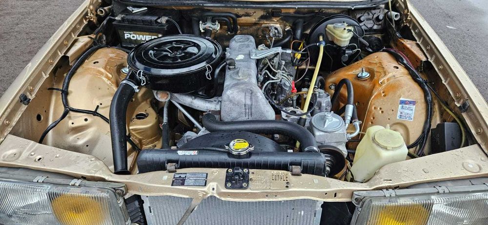 Mercedes - Daimler Benz W123 - 240D