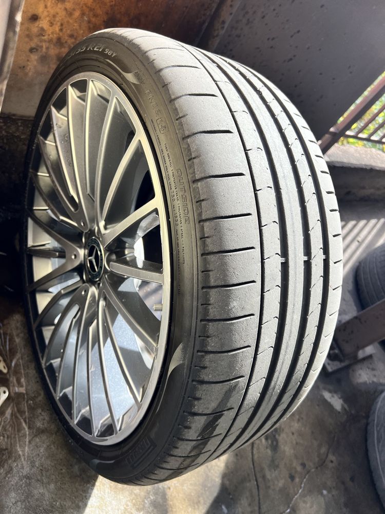 255.35.21" Pirelli P-Zero 2бр.