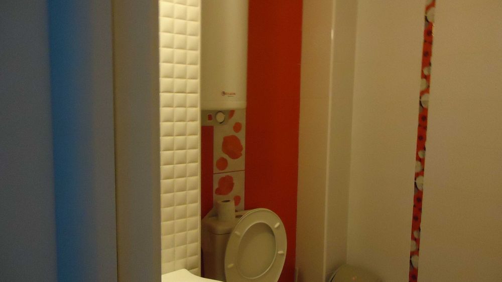 Прекрасен тристаен апартамент в близост до идеален център