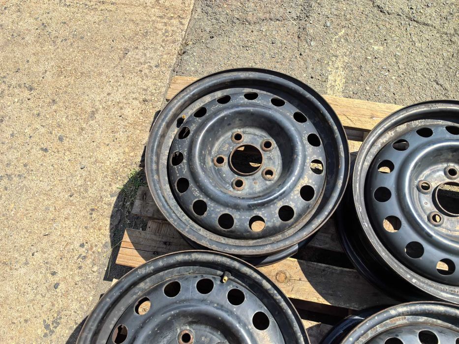 15 цола 5 х 114,3 мм Хюндай И30 / КИЯ Сийд - 6 Инча / ЕТ 46