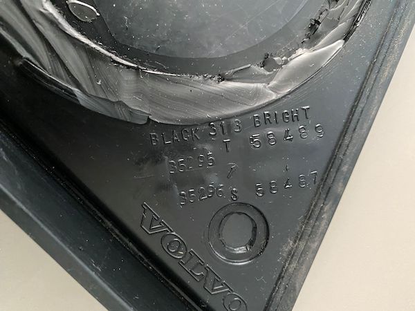 Geam Aripa Stanga Spate cu Crom Volvo XC60 31278973