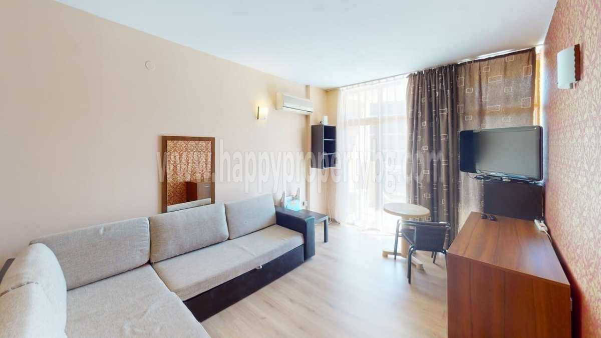 Продава се Двустаен апартамент в к.к. Слънчев бряг - 67 кв.м за 1120 €/кв.м - Снимка #4