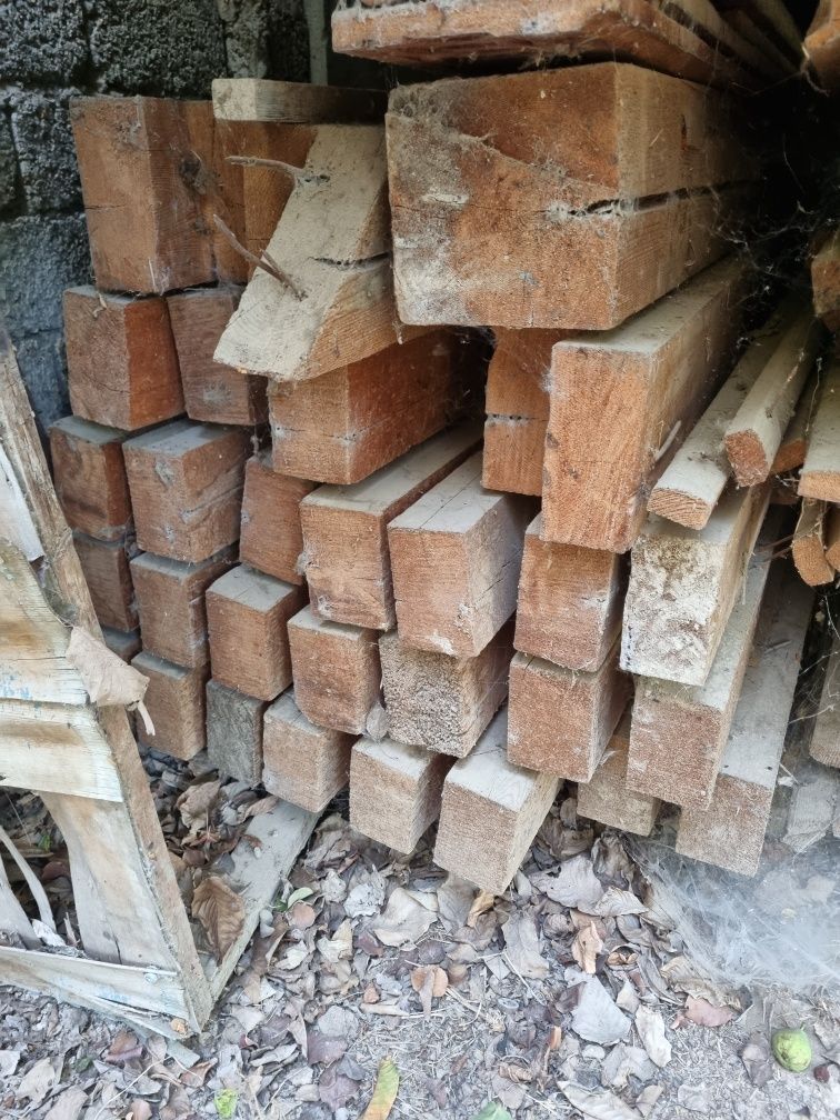 Продаётся брус  и металичиски трубы