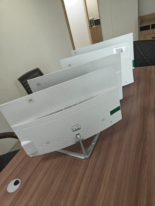 Akyra All-in-one PC Моноблок