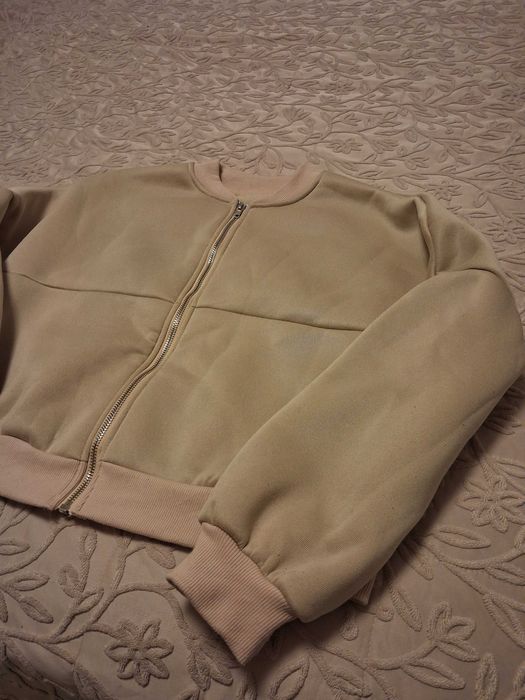 Дамски екип Хс/С размер в бежово ( цвят кайсия )