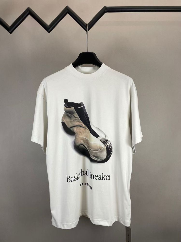 тениски Balenciaga внос Дубай