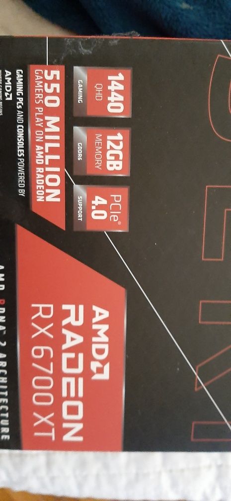 Vand 3 placi video Amd Rx 6700 xt 12gb