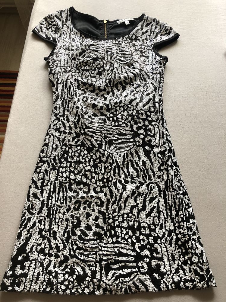 Rochie eleganta din paiete alb cu negru