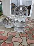Genti aluminiu pe 15