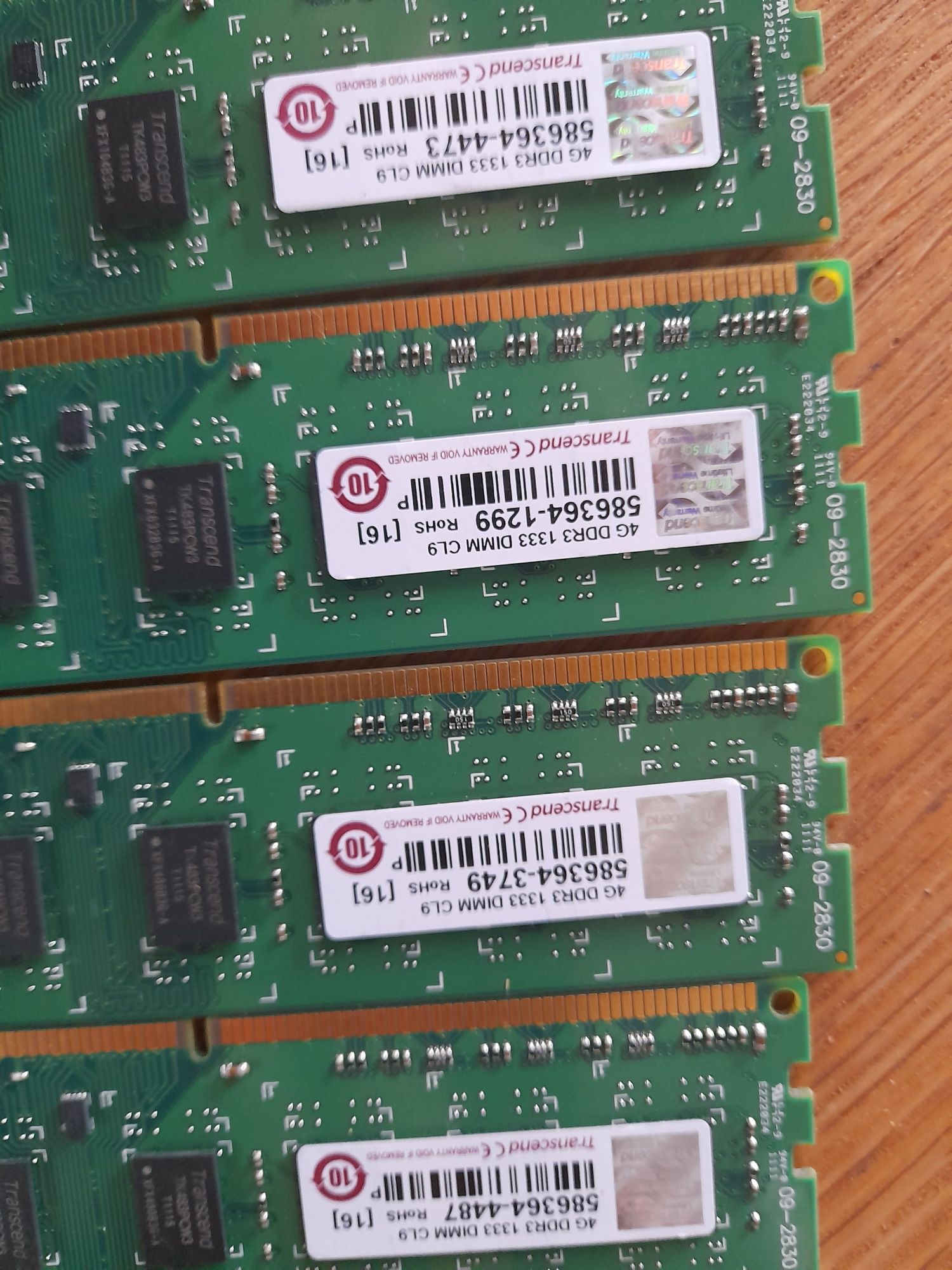 Vand 4 bucati rami ddr 4gb si 2 buc pt laptop de 2gb fiecare