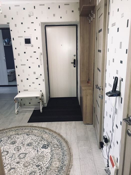 Продам квартиру 3-х комнатную.