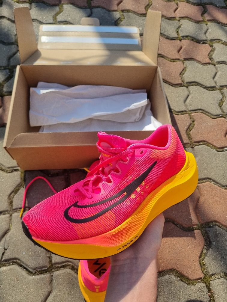 Adidași de alergare ZOOM FLY 5 hyper pink 26.5 cm