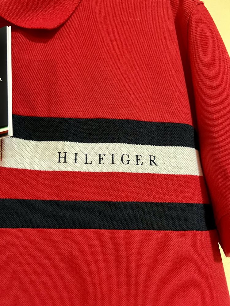 Tricou Tommy Hilfiger M - nou, cu eticheta